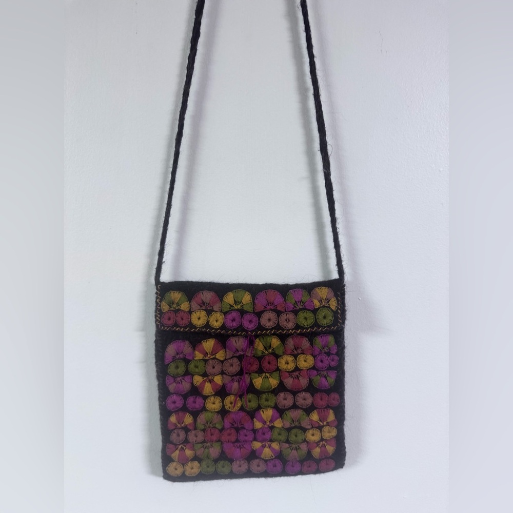 Cool wool long strap bag